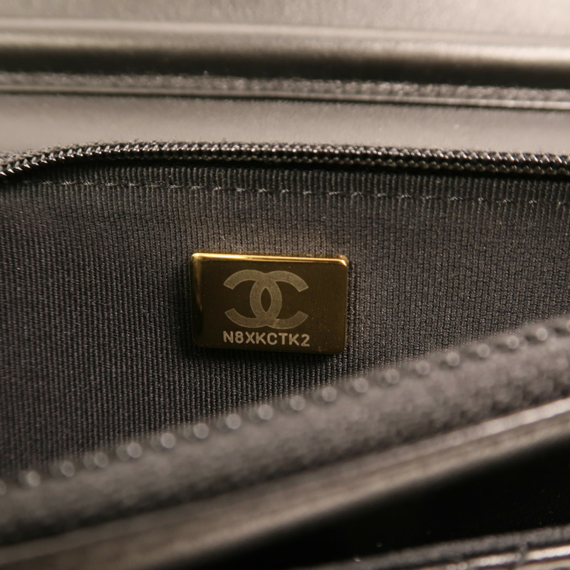 CHANEL 羊皮皮革WOC Wallet On Chain金扣鏈帶肩背袋-7