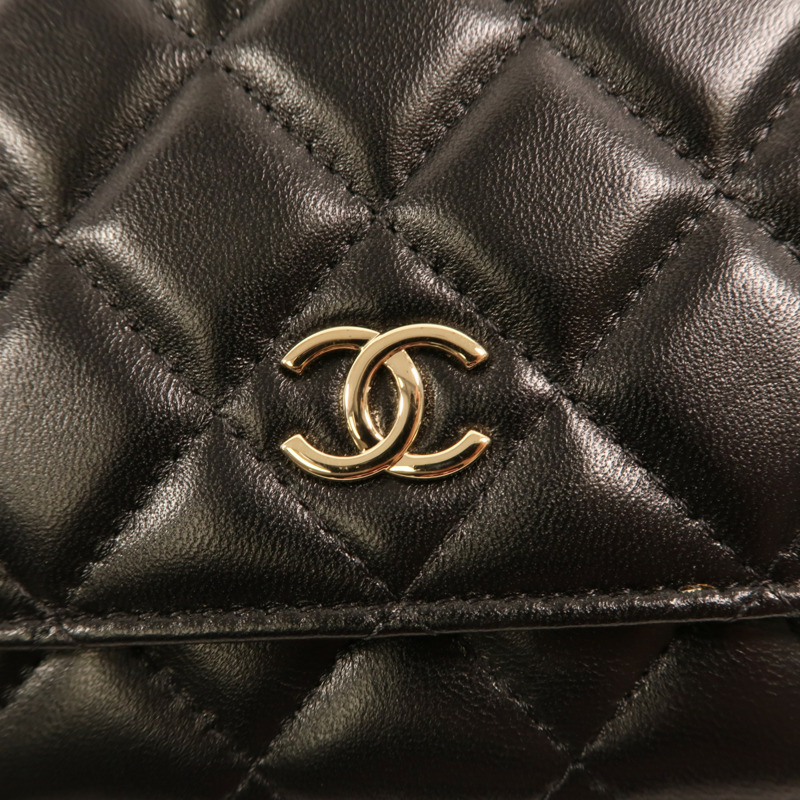 CHANEL 羊皮皮革WOC Wallet On Chain金扣鏈帶肩背袋-9