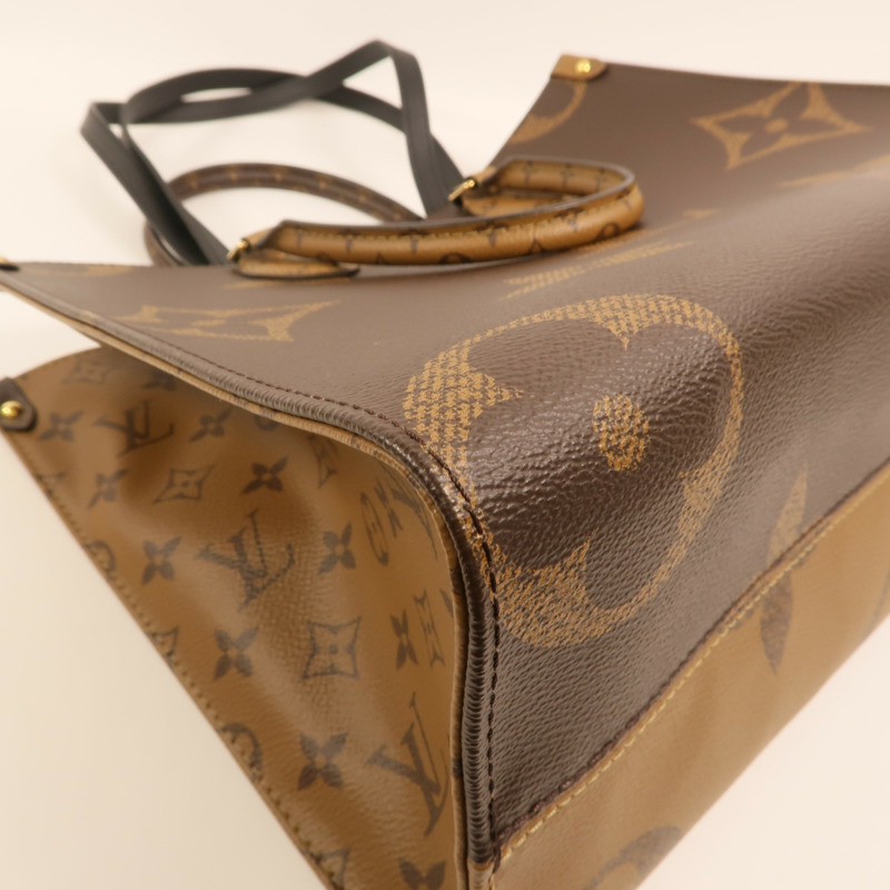 LOUIS VUITTON Monogram Giant On The Go MM金扣手挽肩背兩用袋-11