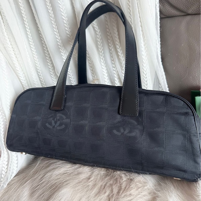 香奈兒 肩背包 腋下包 手提包 黑色 包 黑色尼龍 帆布 波士頓 旅遊系列 手提包 中古包包 chanel travel line boston bag-2