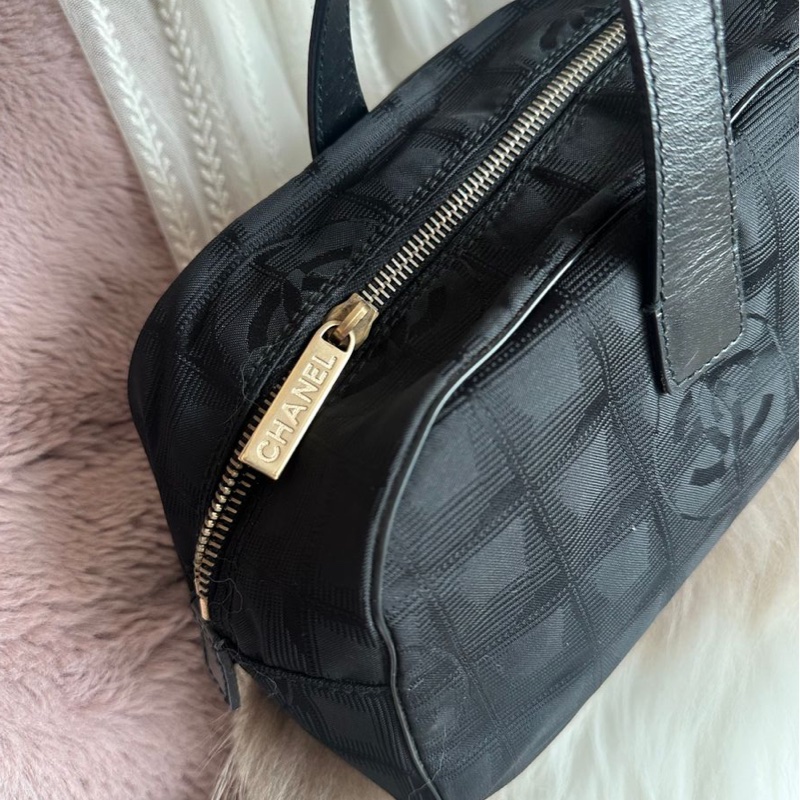 香奈兒 肩背包 腋下包 手提包 黑色 包 黑色尼龍 帆布 波士頓 旅遊系列 手提包 中古包包 chanel travel line boston bag-12
