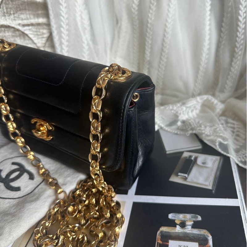 香奈兒翻蓋包 雕花鏈 鏈條包 通花鏈 黑色皮 CC 金鍊 側背包 斜背包 古董包 Vintage chanel black flap chain bag classic flap rare-9