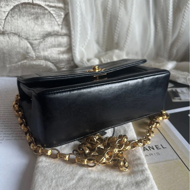 香奈兒翻蓋包 雕花鏈 鏈條包 通花鏈 黑色皮 CC 金鍊 側背包 斜背包 古董包 Vintage chanel black flap chain bag classic flap rare-16