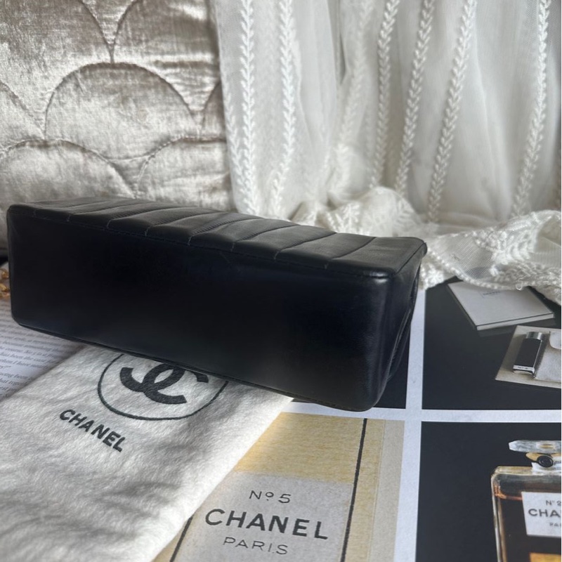 香奈兒翻蓋包 雕花鏈 鏈條包 通花鏈 黑色皮 CC 金鍊 側背包 斜背包 古董包 Vintage chanel black flap chain bag classic flap rare-17
