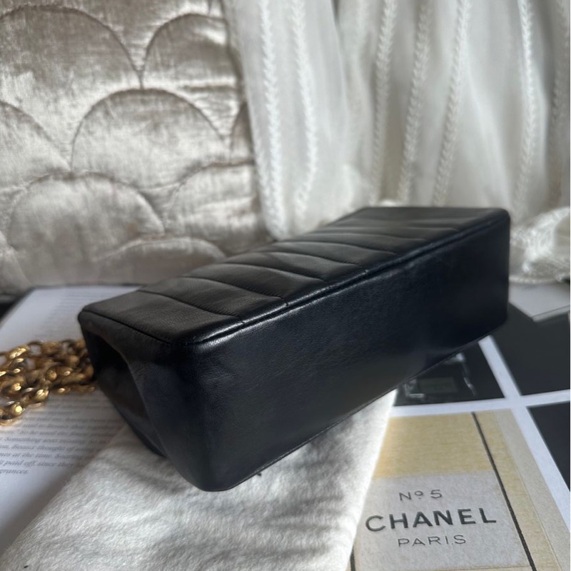 香奈兒翻蓋包 雕花鏈 鏈條包 通花鏈 黑色皮 CC 金鍊 側背包 斜背包 古董包 Vintage chanel black flap chain bag classic flap rare-18