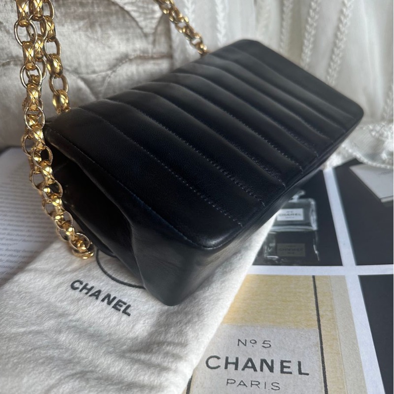香奈兒翻蓋包 雕花鏈 鏈條包 通花鏈 黑色皮 CC 金鍊 側背包 斜背包 古董包 Vintage chanel black flap chain bag classic flap rare-20