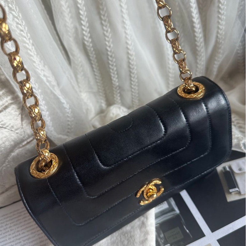 香奈兒翻蓋包 雕花鏈 鏈條包 通花鏈 黑色皮 CC 金鍊 側背包 斜背包 古董包 Vintage chanel black flap chain bag classic flap rare-23