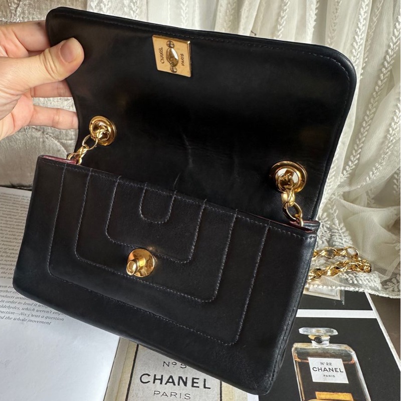 香奈兒翻蓋包 雕花鏈 鏈條包 通花鏈 黑色皮 CC 金鍊 側背包 斜背包 古董包 Vintage chanel black flap chain bag classic flap rare-28