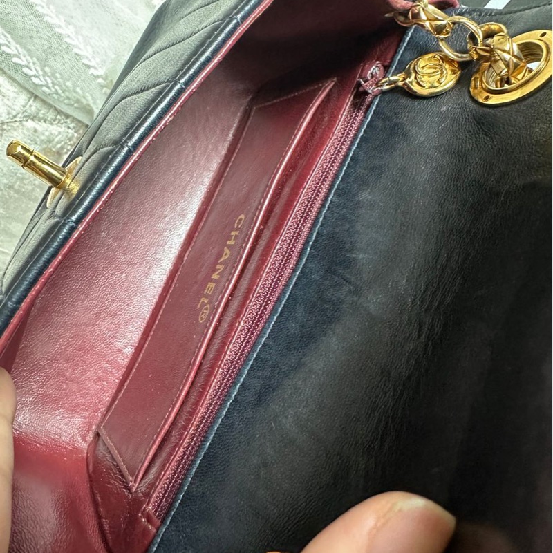 香奈兒翻蓋包 雕花鏈 鏈條包 通花鏈 黑色皮 CC 金鍊 側背包 斜背包 古董包 Vintage chanel black flap chain bag classic flap rare-29