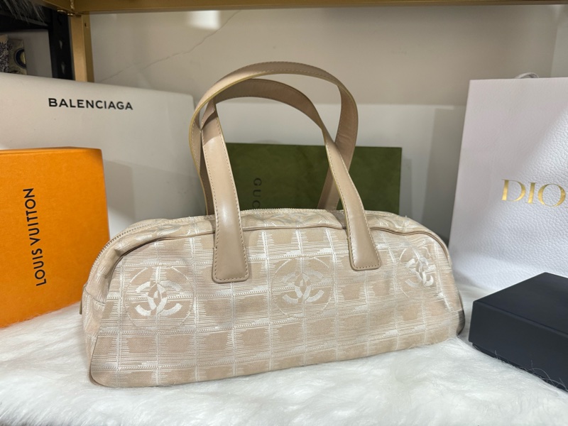 Chanel 法棍腋下包-17