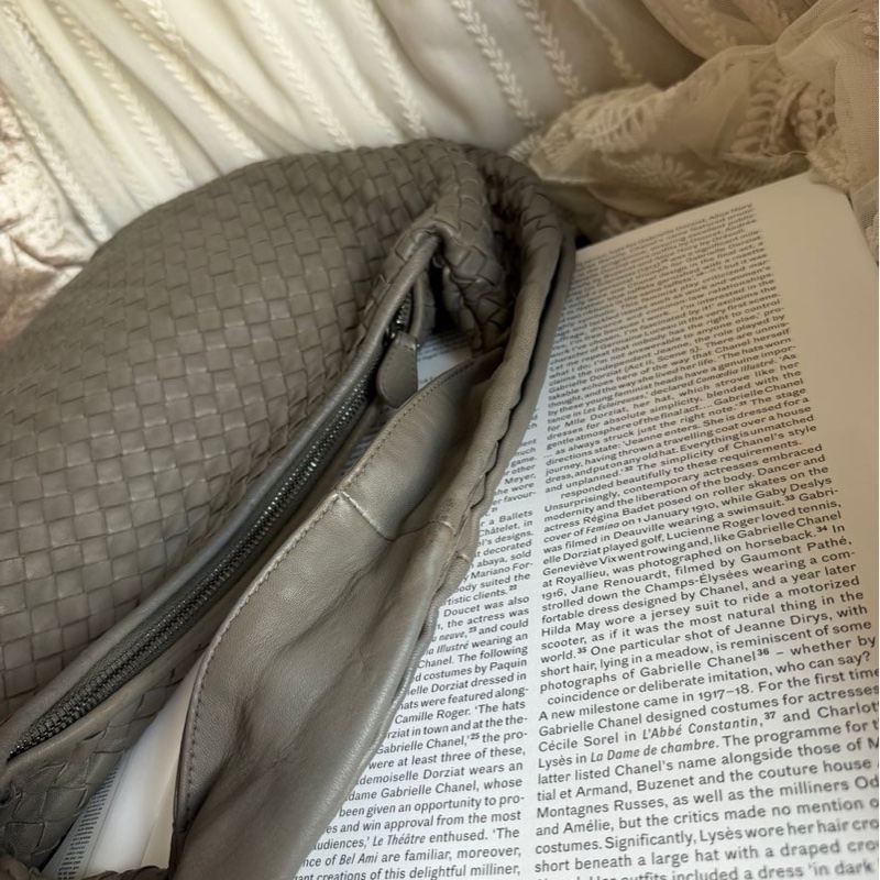 葆蝶家 編織手提包 托特包 肩背包 和尚包雲朵包 灰色 Bottega Veneta hobo bag-29