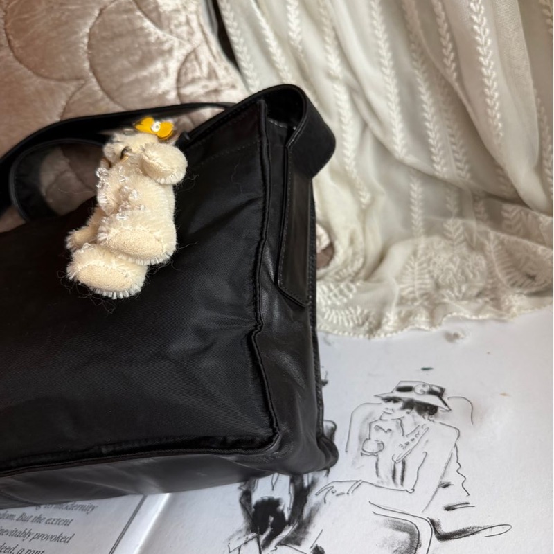 普拉達 黑色 包包prada re-nylon 再生尼龍系列 手袋 肩背包 腋下包 手提包 斜挎包 斜背包 側背包-5