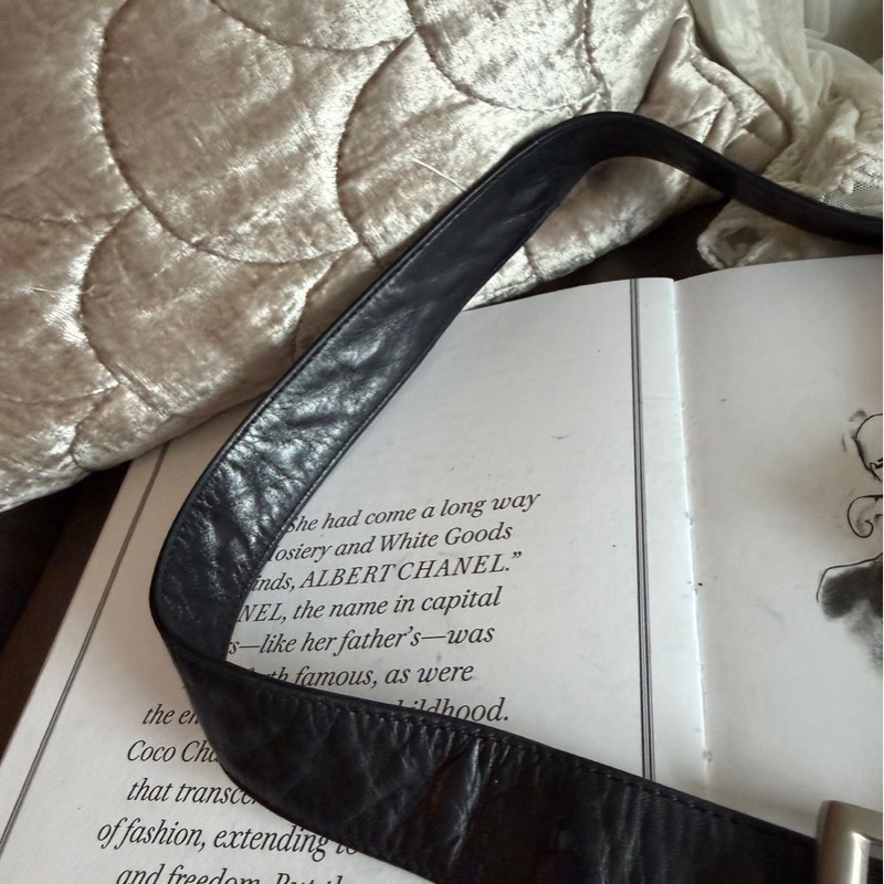 普拉達 黑色 包包prada re-nylon 再生尼龍系列 手袋 肩背包 腋下包 手提包 斜挎包 斜背包 側背包-14