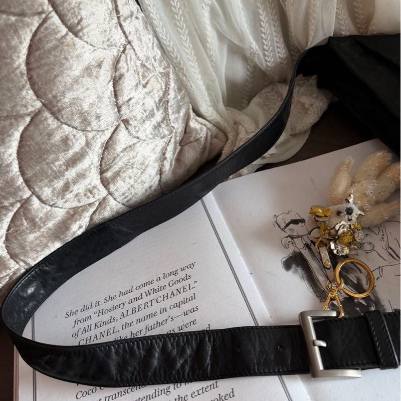 普拉達 黑色 包包prada re-nylon 再生尼龍系列 手袋 肩背包 腋下包 手提包 斜挎包 斜背包 側背包-17