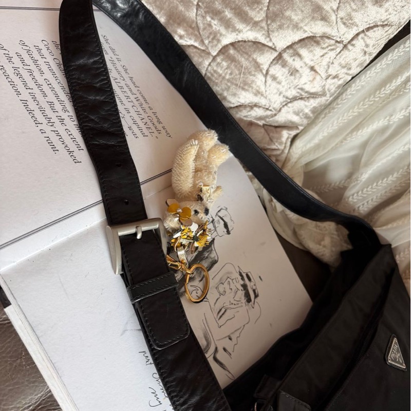 普拉達 黑色 包包prada re-nylon 再生尼龍系列 手袋 肩背包 腋下包 手提包 斜挎包 斜背包 側背包-19