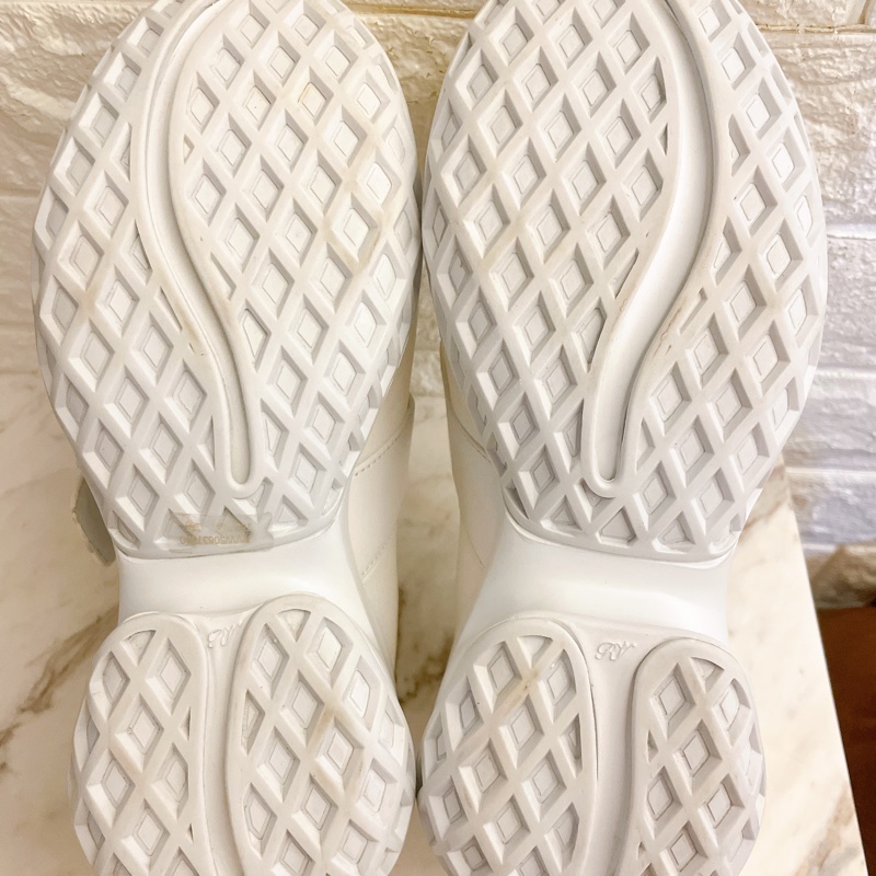 極新平台最低價✨RV 水鑽方釦春系鬆弛運動感瑪莉珍鞋/roger vivier白-16