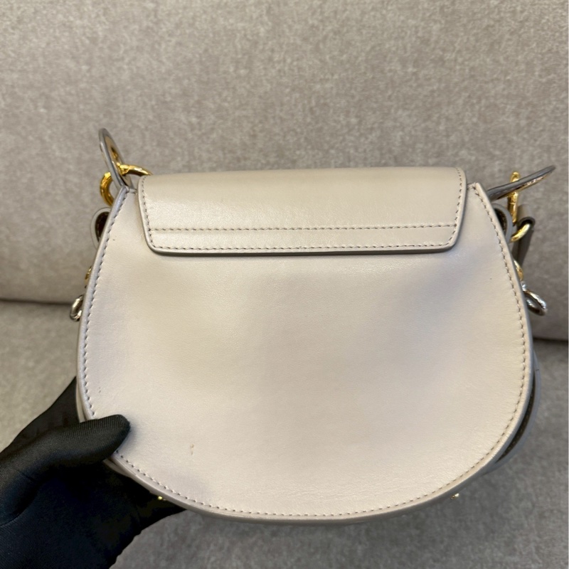 Chloe米白小牛皮翻蓋包-2