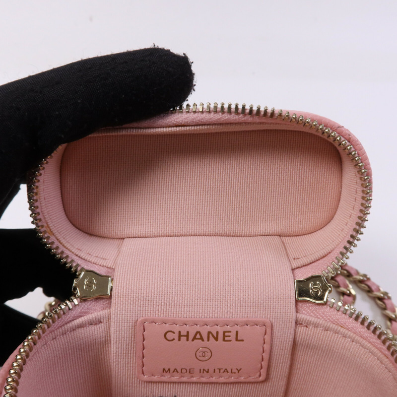 CHANEL 牛皮皮革Mini Vanity Case金扣鏈帶肩背袋-15