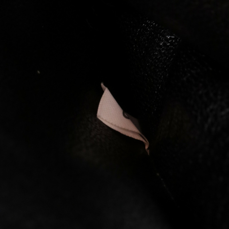 PRADA 牛皮皮革Cahier金扣肩背袋-8