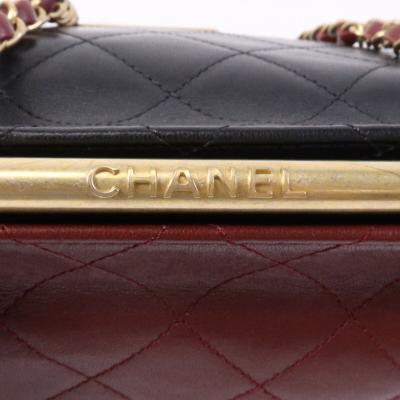 CHANEL 牛皮皮革Chain Shoulder Bag金扣鏈帶肩背袋-14