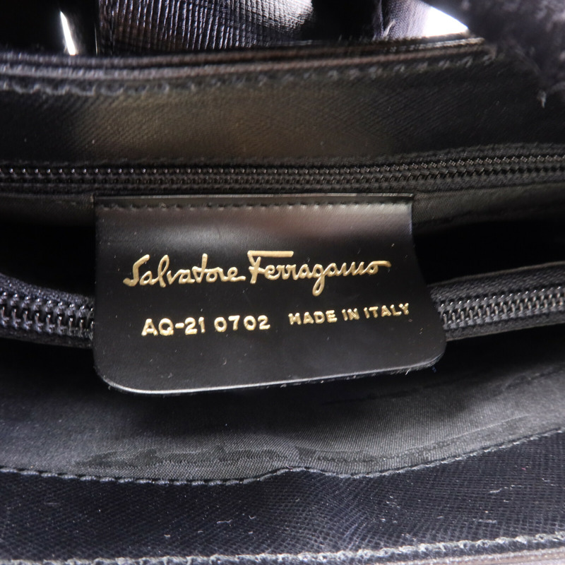 Salvatore Ferragamo 牛皮皮革Gancini金扣肩背袋-5