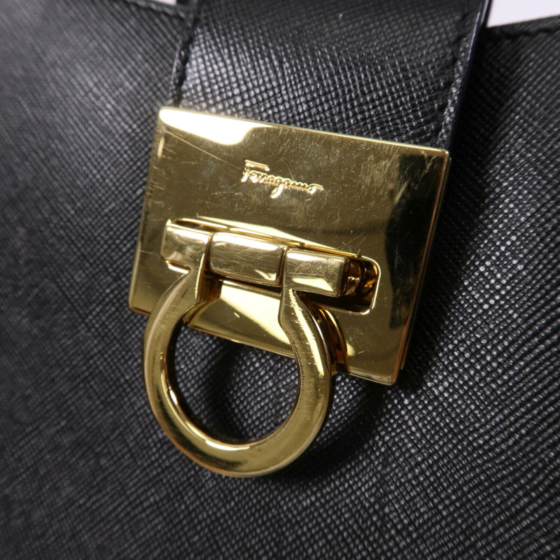 Salvatore Ferragamo 牛皮皮革Gancini金扣肩背袋-6