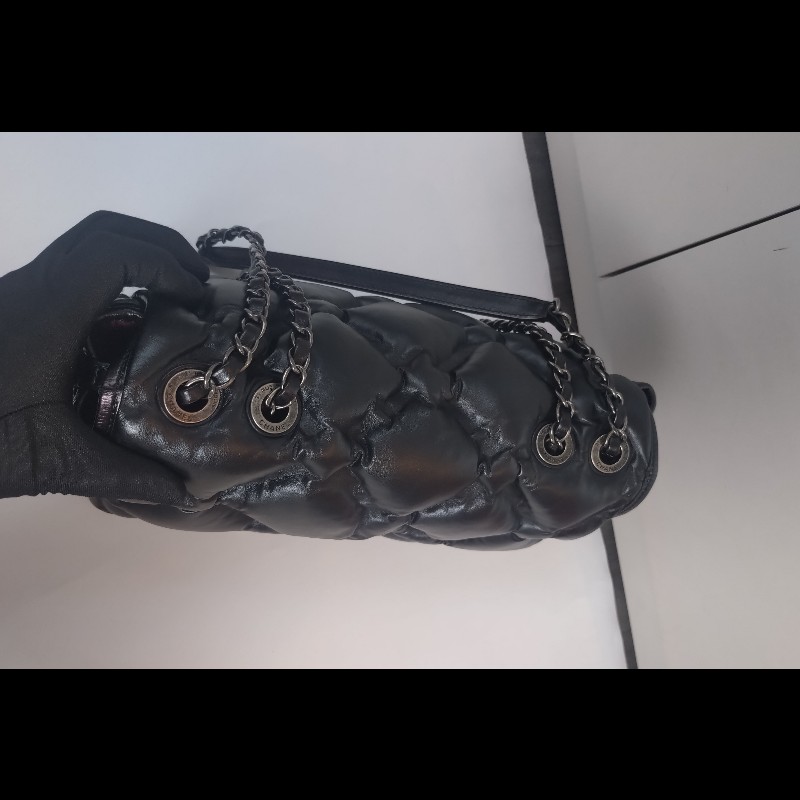 Chanel 霧銀鍊黑皮菱格泡泡口蓋包-10