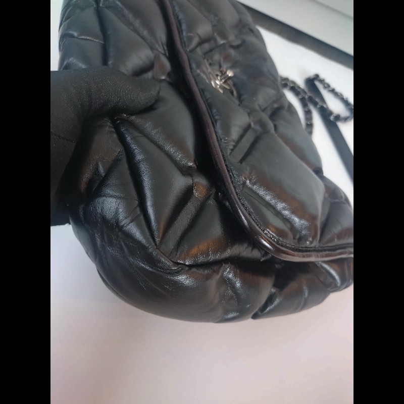 Chanel 霧銀鍊黑皮菱格泡泡口蓋包-13