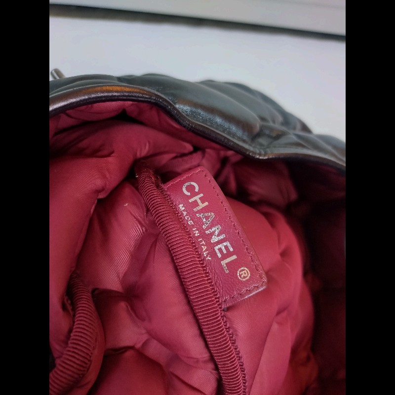 Chanel 霧銀鍊黑皮菱格泡泡口蓋包-21