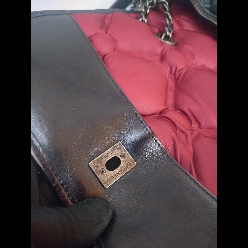 Chanel 霧銀鍊黑皮菱格泡泡口蓋包-31