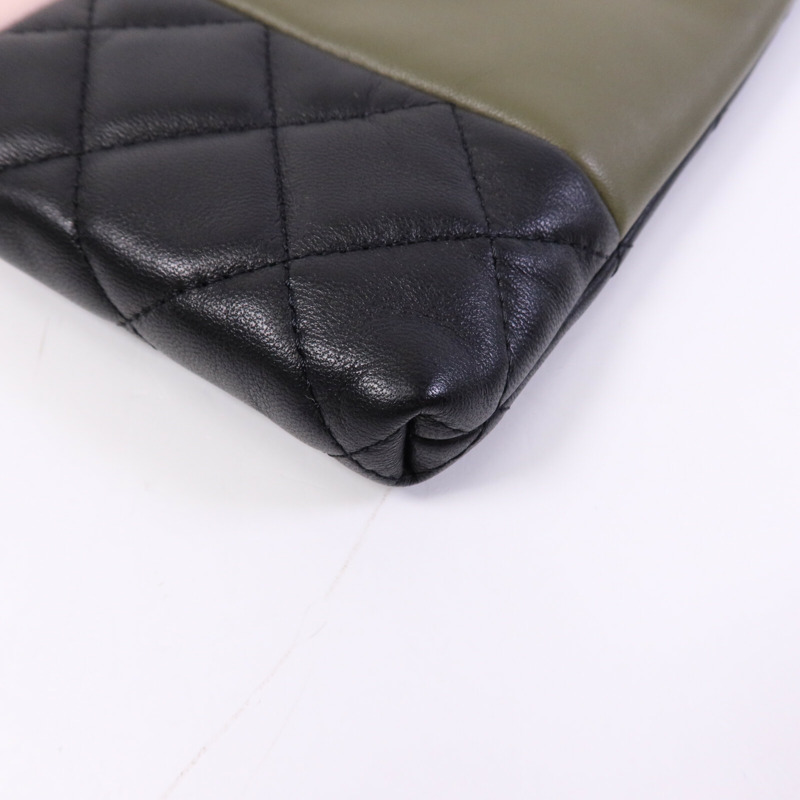 CHANEL 牛皮/羊皮皮革Clutch銀扣手拿包-9