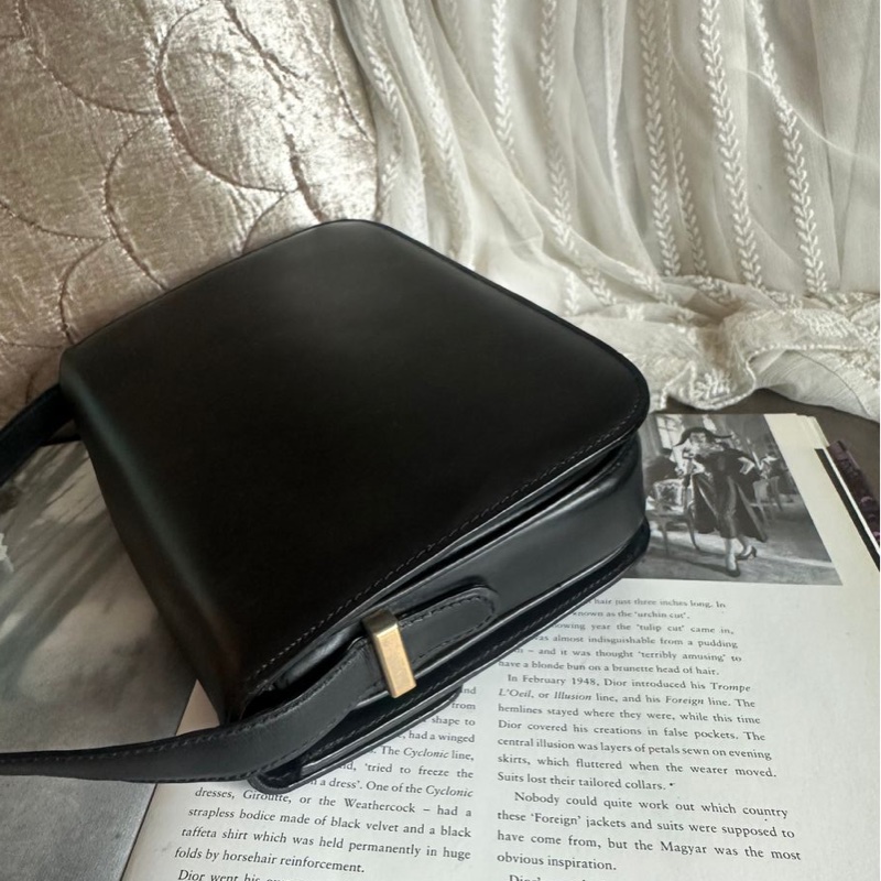 思琳 中古 馬車金扣 box 包 馬車扣黑色肩背包 空姐包 黑色皮革 側背包 斜背包 包包 中古包 vintage celine bag-4