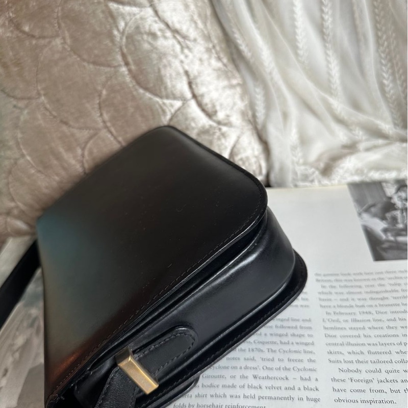 思琳 中古 馬車金扣 box 包 馬車扣黑色肩背包 空姐包 黑色皮革 側背包 斜背包 包包 中古包 vintage celine bag-6