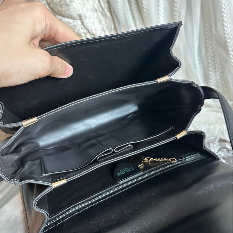 思琳 中古 馬車金扣 box 包 馬車扣黑色肩背包 空姐包 黑色皮革 側背包 斜背包 包包 中古包 vintage celine bag-11