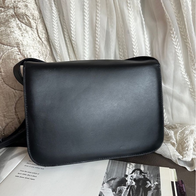 思琳 中古 馬車金扣 box 包 馬車扣黑色肩背包 空姐包 黑色皮革 側背包 斜背包 包包 中古包 vintage celine bag-13