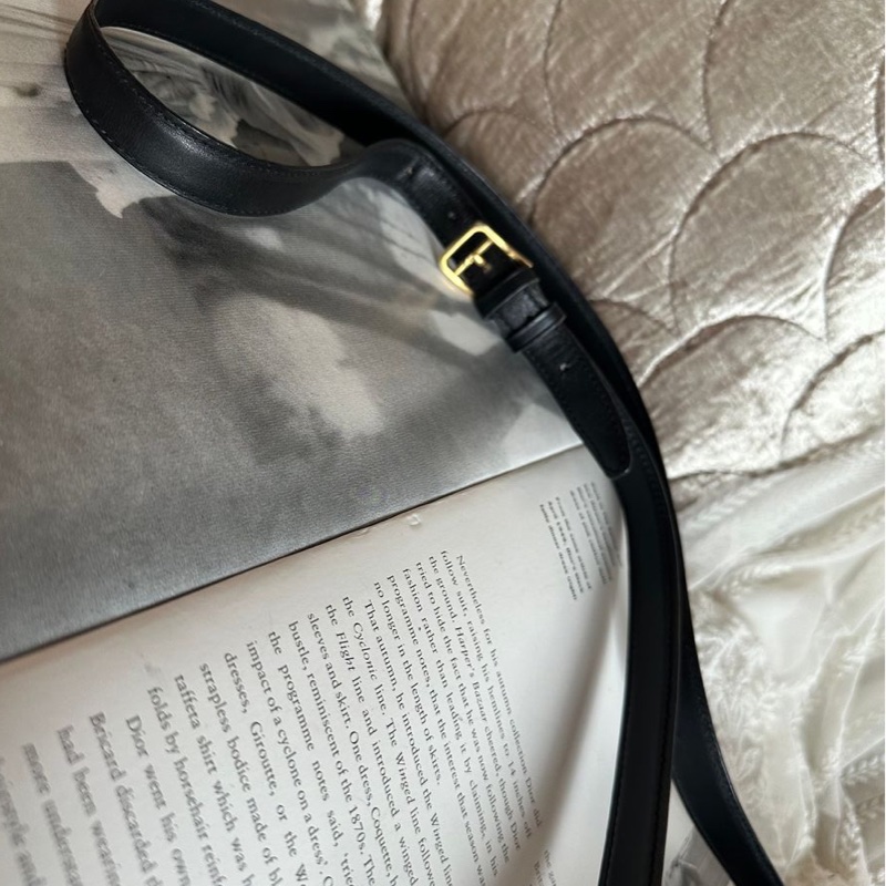 思琳 中古 馬車金扣 box 包 馬車扣黑色肩背包 空姐包 黑色皮革 側背包 斜背包 包包 中古包 vintage celine bag-15