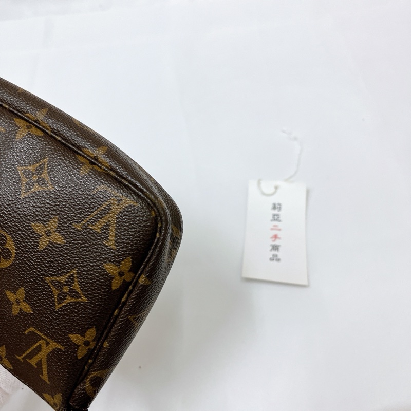 莉亞精品♡ LV 大麻將 二手美包-9
