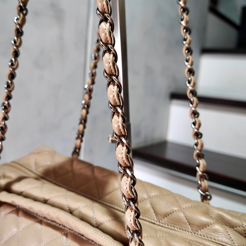 ChanelVintage 牛皮保齡球托特包-26