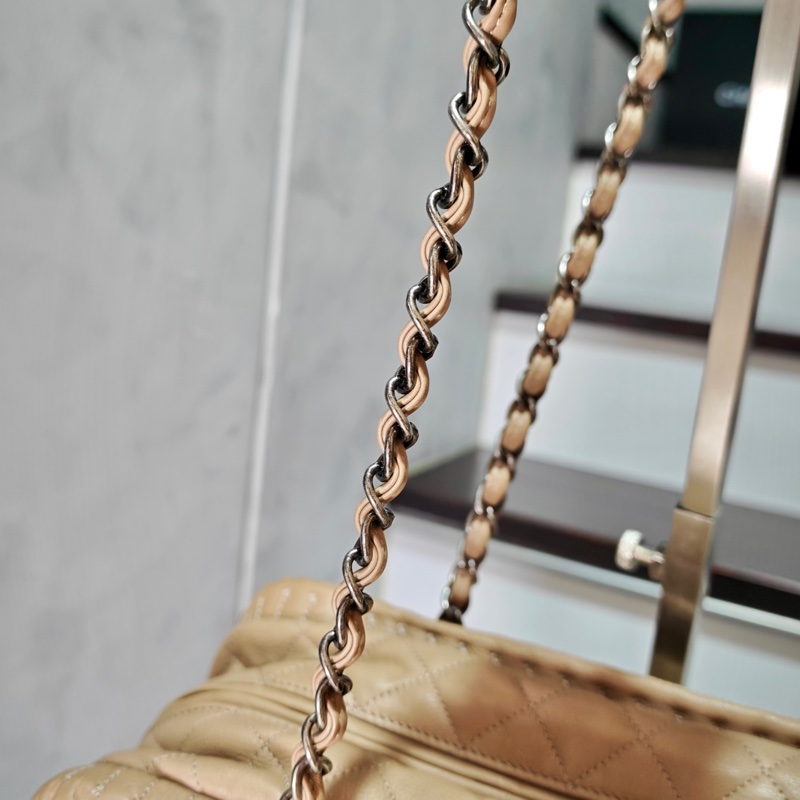 ChanelVintage 牛皮保齡球托特包-29