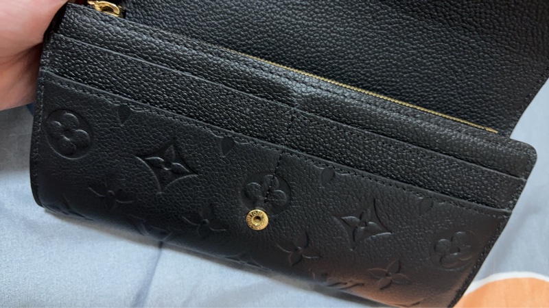 Lv牛皮長夾Sarah-5