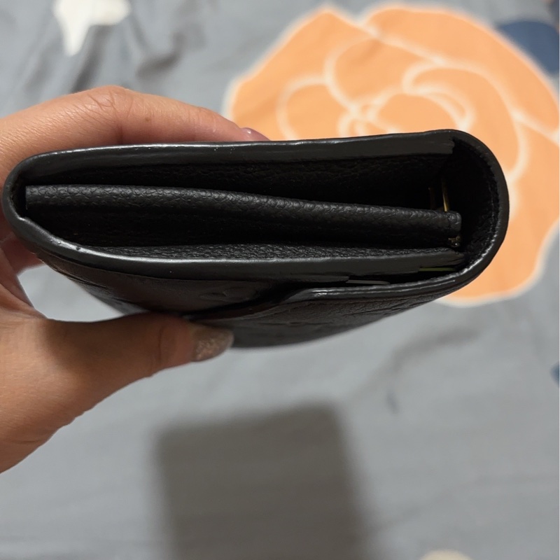 Lv牛皮長夾Sarah-12