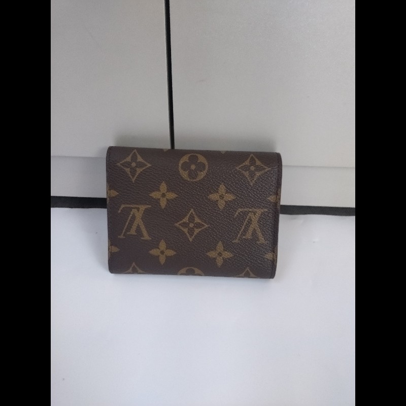 LV 金釦老花3折短方夾-1