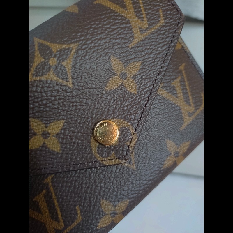 LV 金釦老花3折短方夾-2