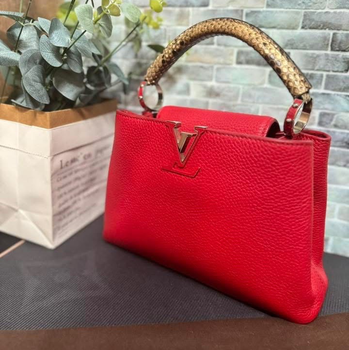 lv capucines 中號-18