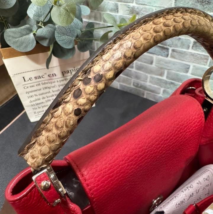 lv capucines 中號-23