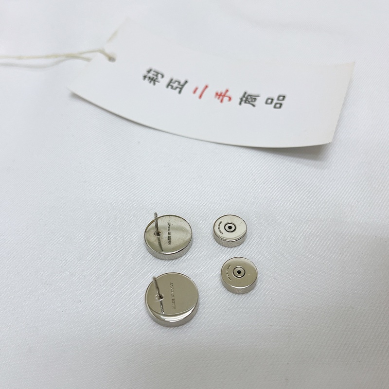 莉亞精品♡Miumiu 藍銀圓耳環 二手-4