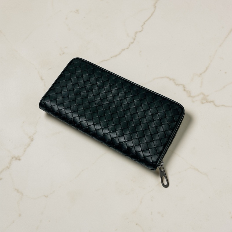 莉亞精品♡BV 小編織半開長夾 黑 二手-0