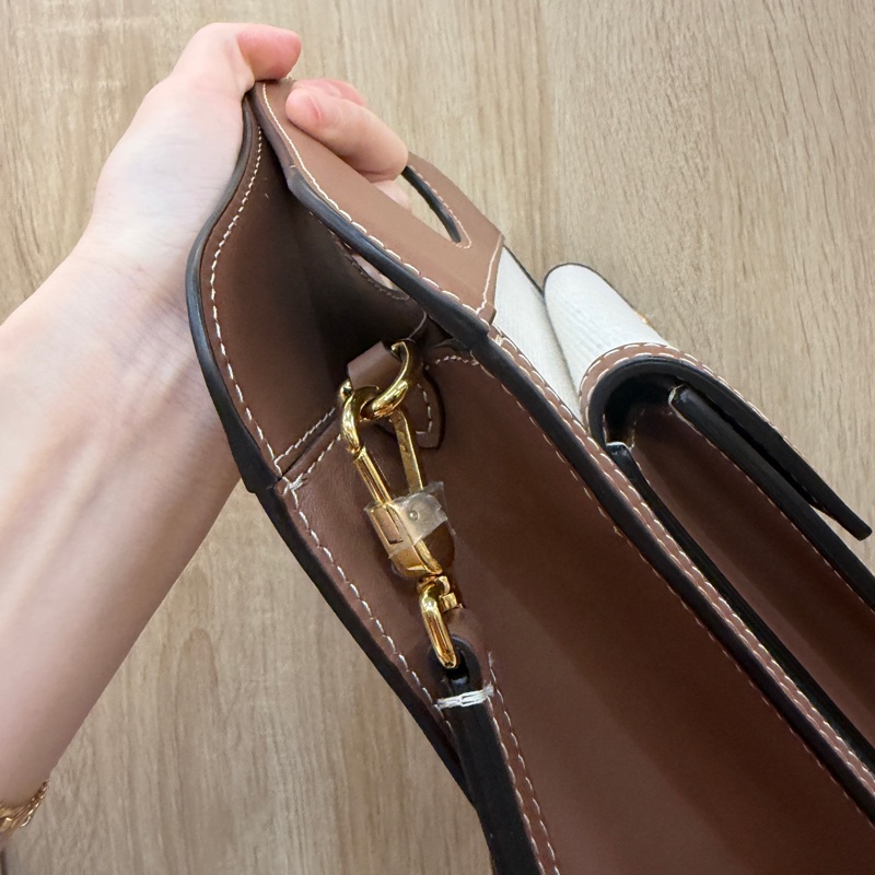 Burberry 米帆布咖牛皮mini pocket手提斜背包-4