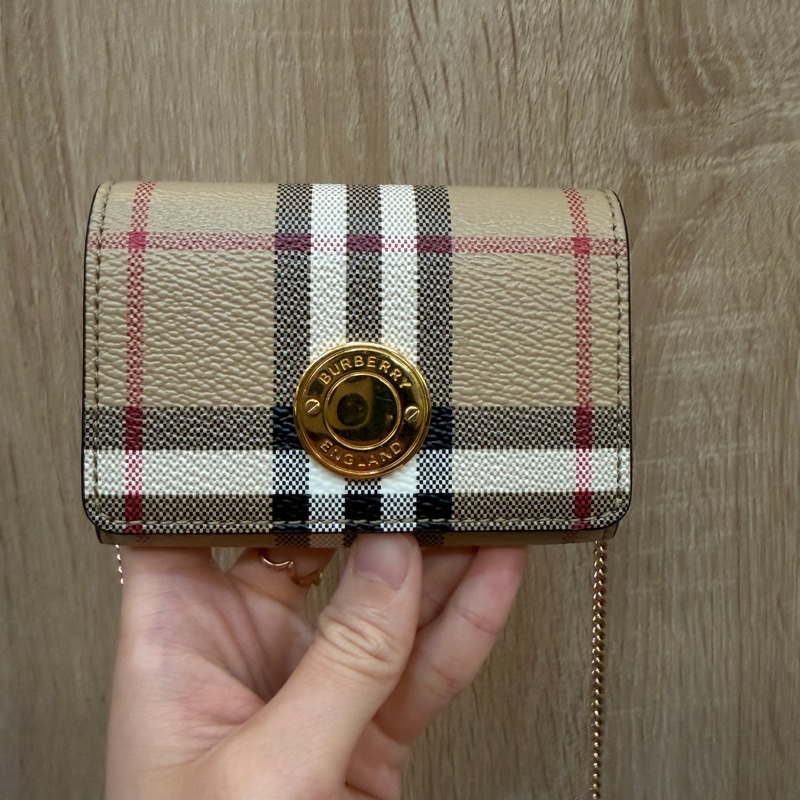 Burberry 經典格紋金釦斜背零錢卡包-0