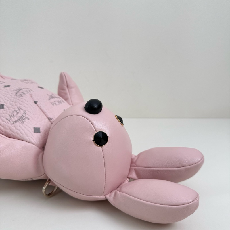 MCM 粉色兔子雙肩包 金扣 附件:肩帶 尺寸:15*45*15cm-4